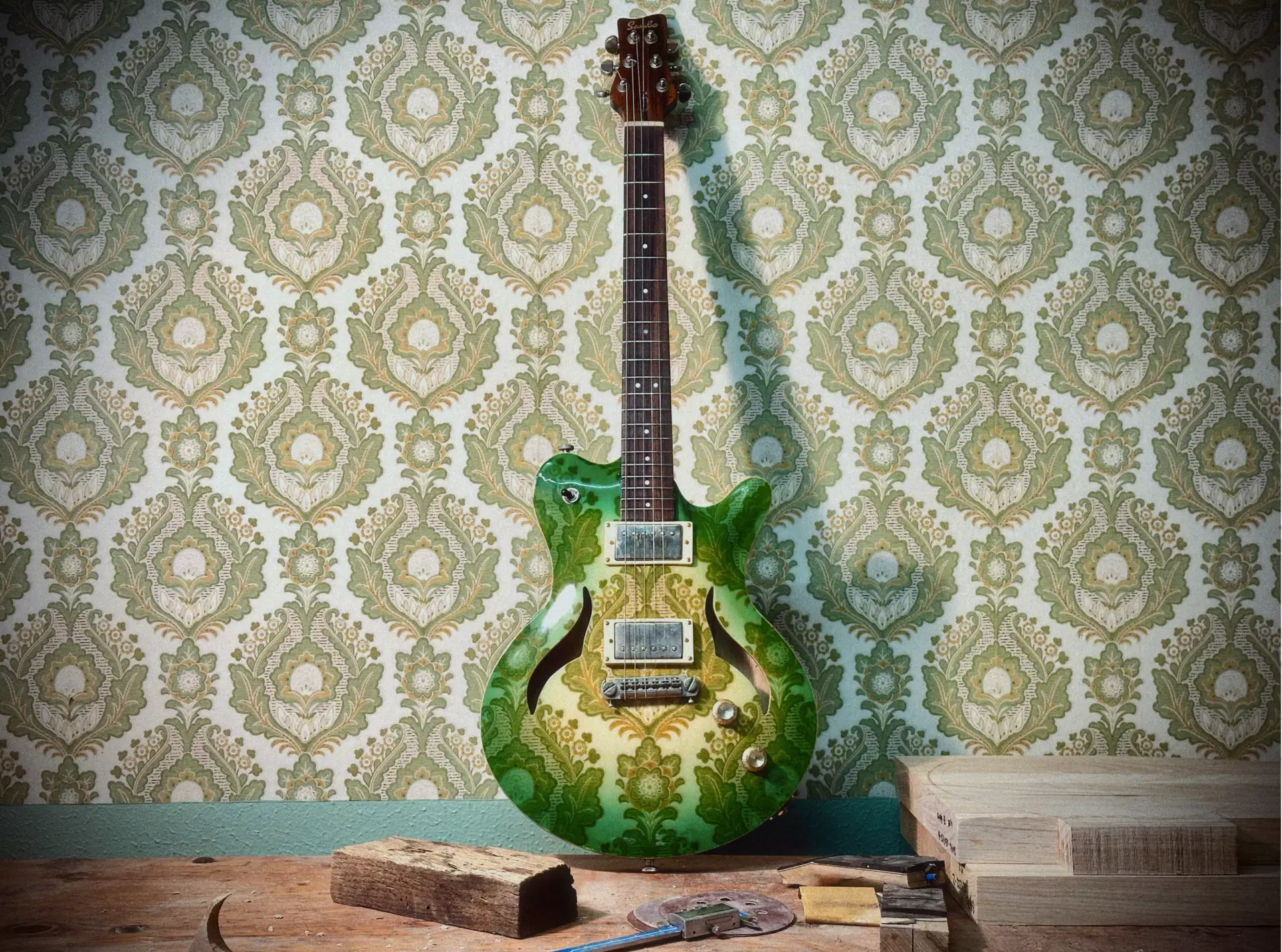 Background sambo guitars 2